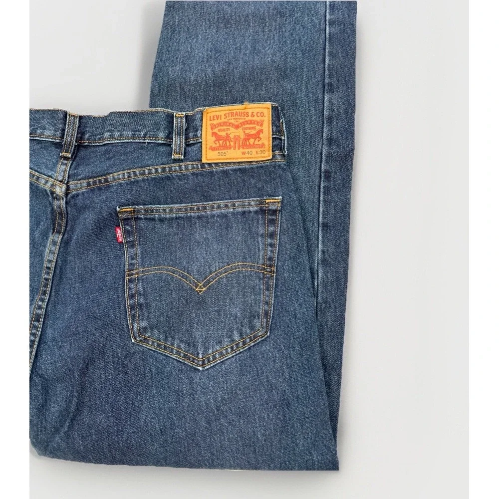 Levi's 505 Straight Fit Blue Jeans Men's Size 40x30 Classic Denim Cotton